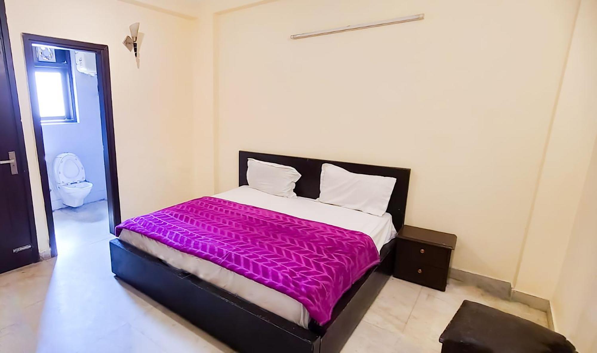 Hotel Jagannath New Delhi Exteriör bild