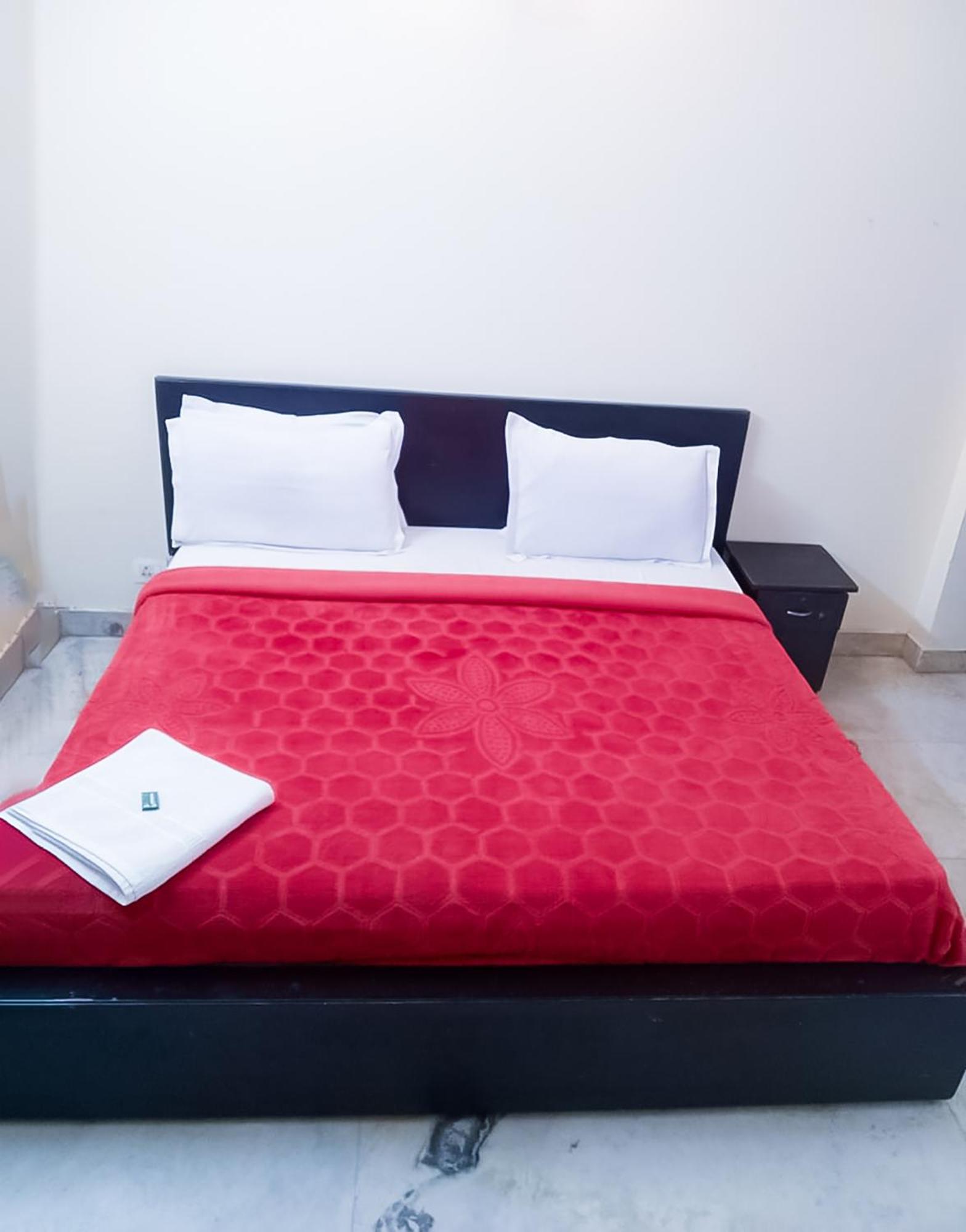 Hotel Jagannath New Delhi Exteriör bild